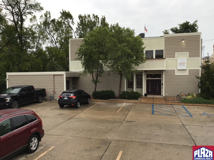 307 E. Locust Columiba, MO 65201