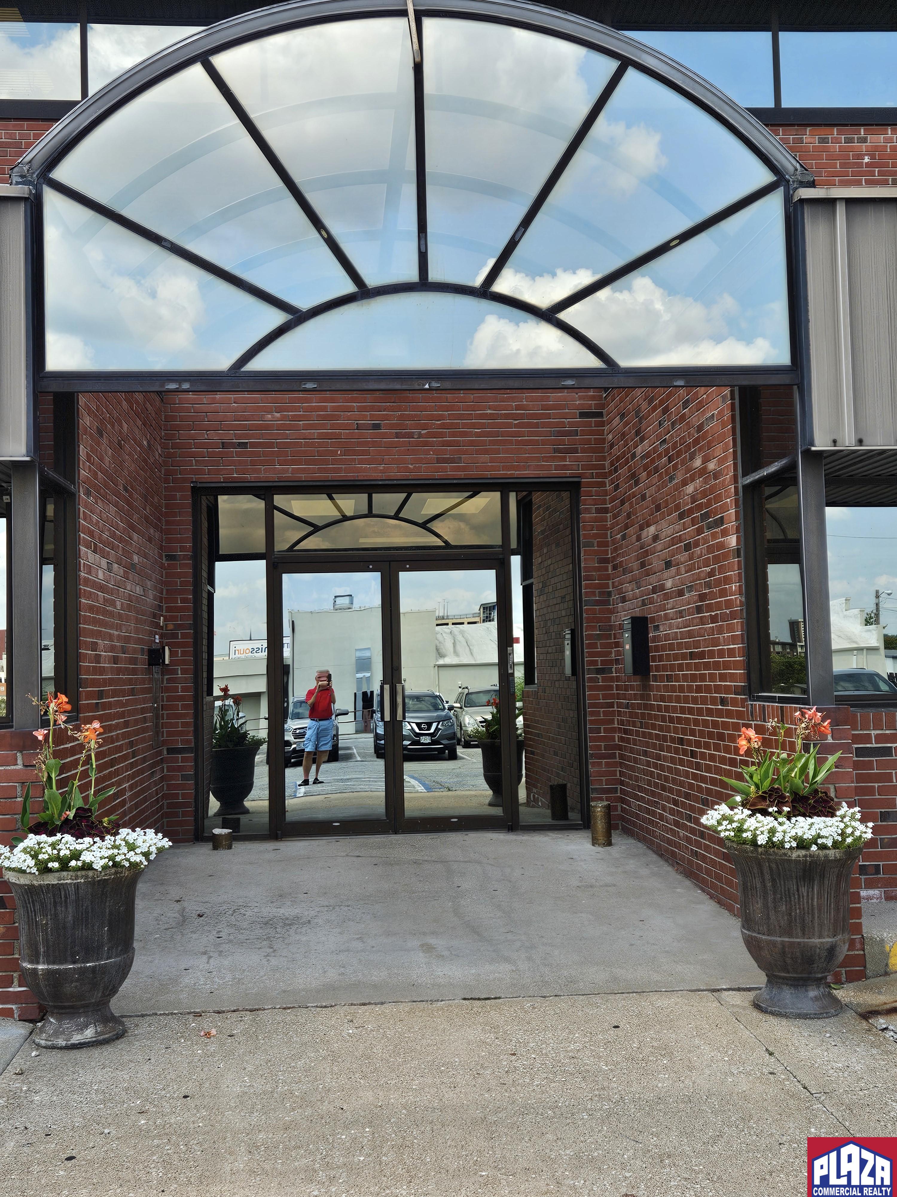 33 E Broadway (Suite 120) Columbia, MO 65203