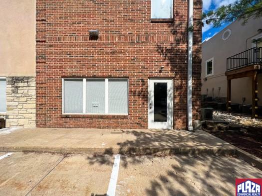 2011 Chapel Plaza Ct. (Terrace Level, suite 13) Columbia, MO 65203